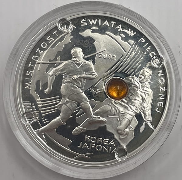 Moneta 10 zł MŚ Korea-Japonia bursztyn 2002